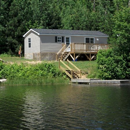 All Star Resort Madawaska 外观 照片