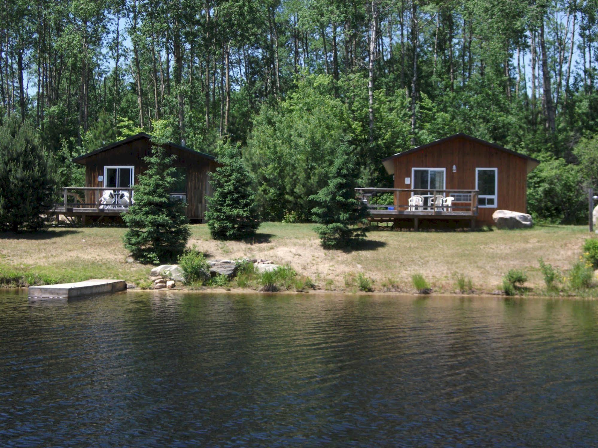 All Star Resort Madawaska 外观 照片