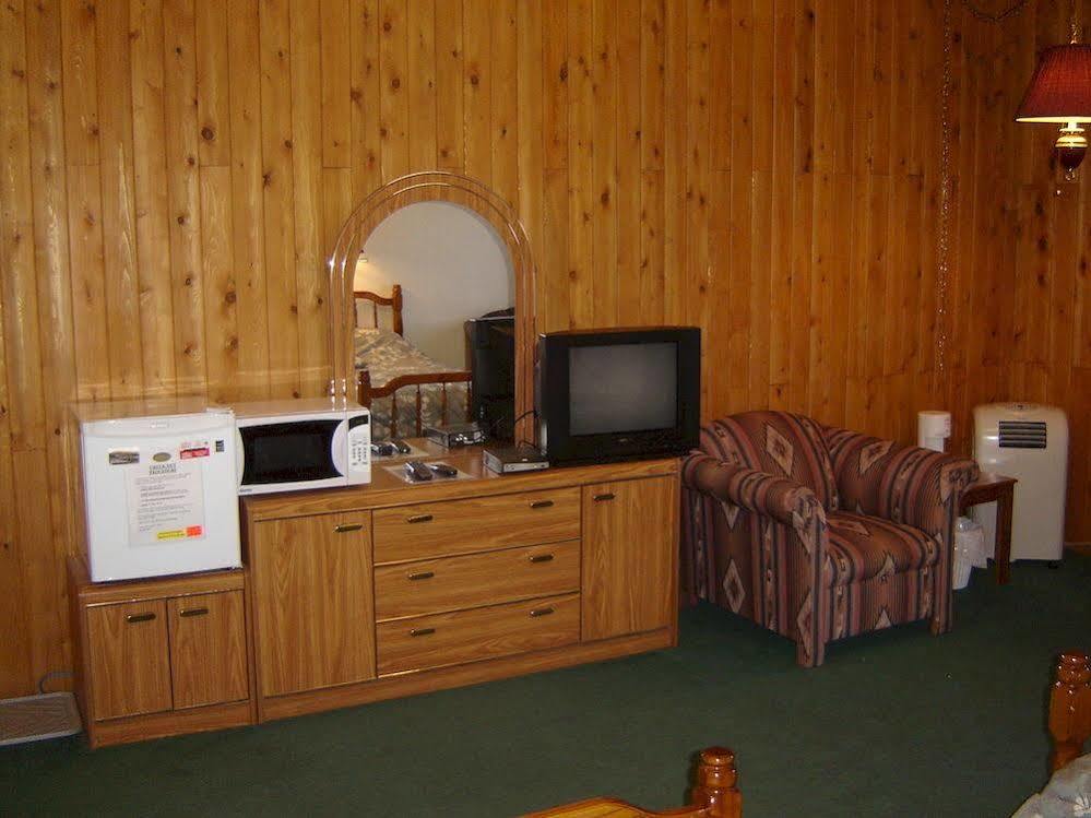 All Star Resort Madawaska 外观 照片